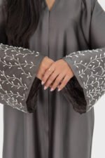 Abaya Mara -  Satin Taupe avec Perles (2 pièces, hijab inclus) – Image 2