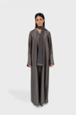Abaya Mara -  Satin Taupe avec Perles (2 pièces, hijab inclus)